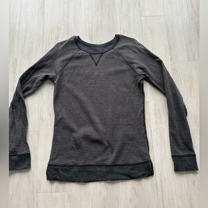 Lululemon Reversible striped dark grey Long Sleeve Shirt